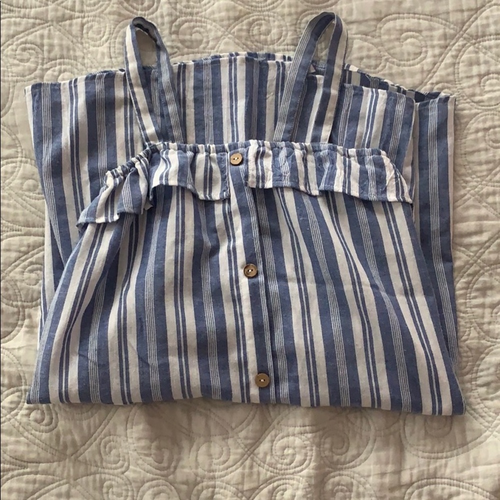 BLUE AND WHITE STRIPED DRESS!